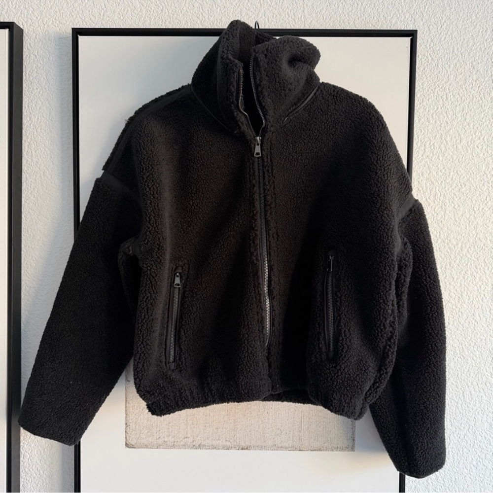 Abercrombie & Fitch YPB Sherpa Fleece Activewear Jacket - Picture 3 of 3